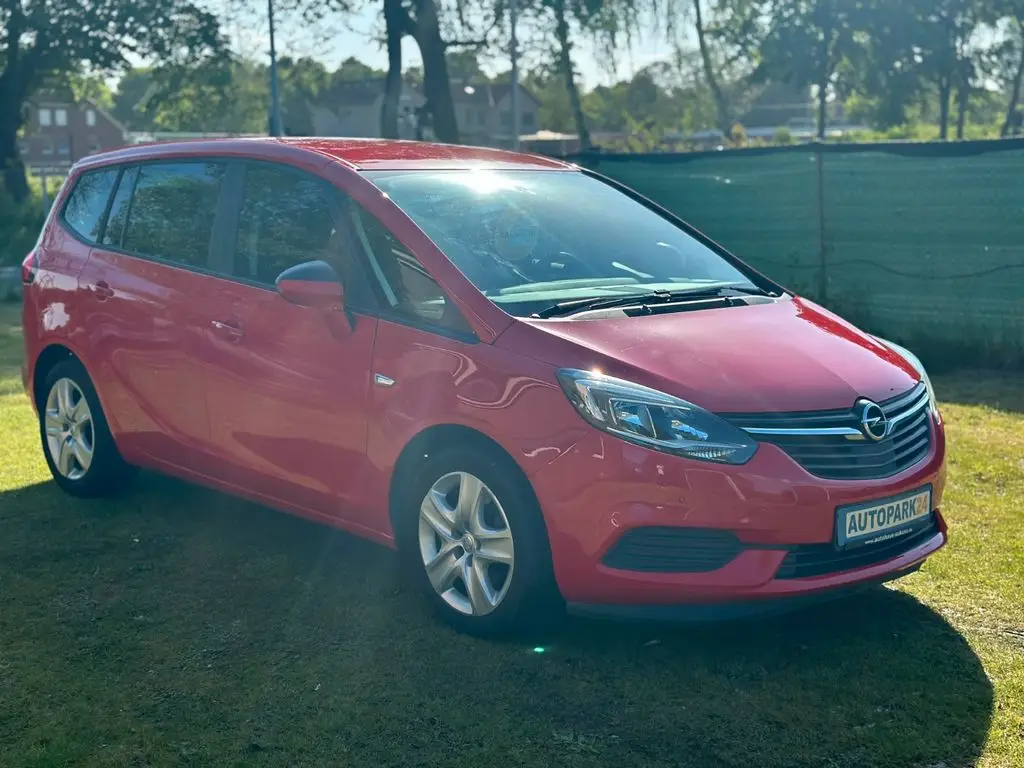 Photo 1 : Opel Zafira 2018 Diesel