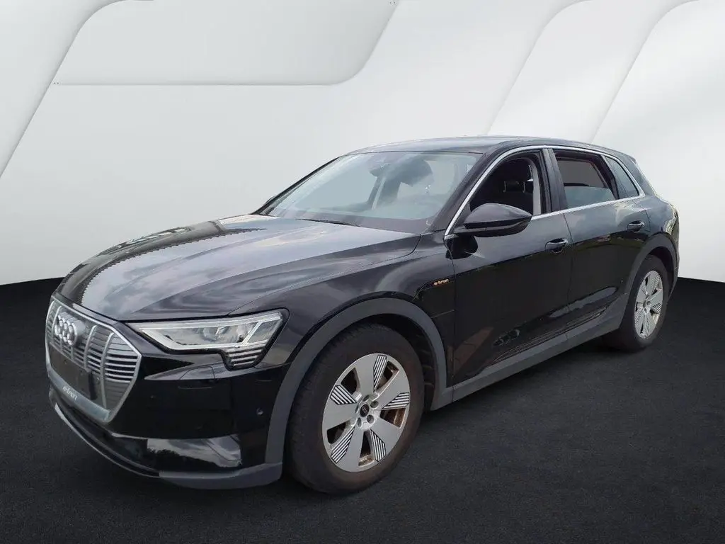 Photo 1 : Audi E-tron 2021 Non renseigné