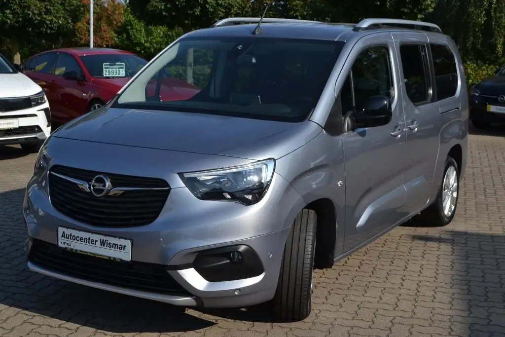 Photo 1 : Opel Campo 2022 Petrol