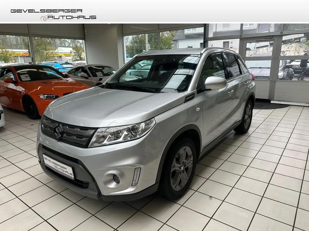 Photo 1 : Suzuki Vitara 2016 Petrol