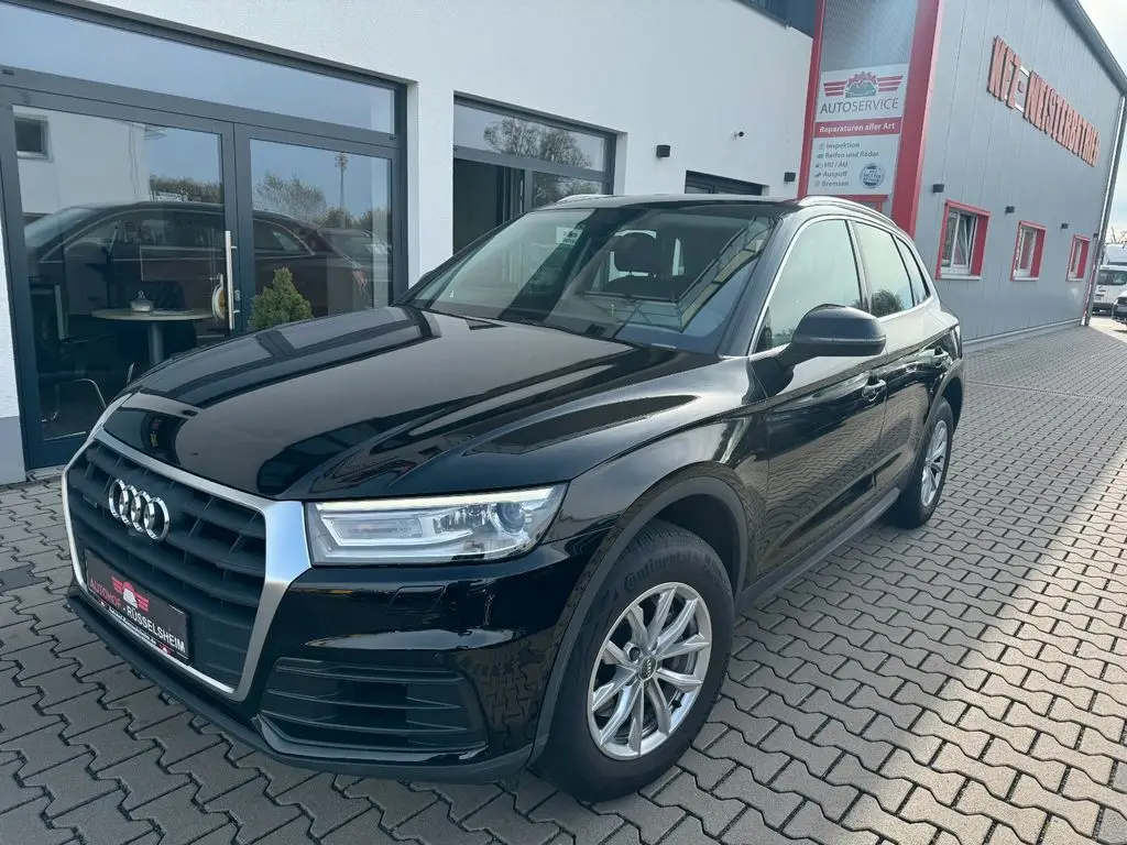 Photo 1 : Audi Q5 2018 Diesel