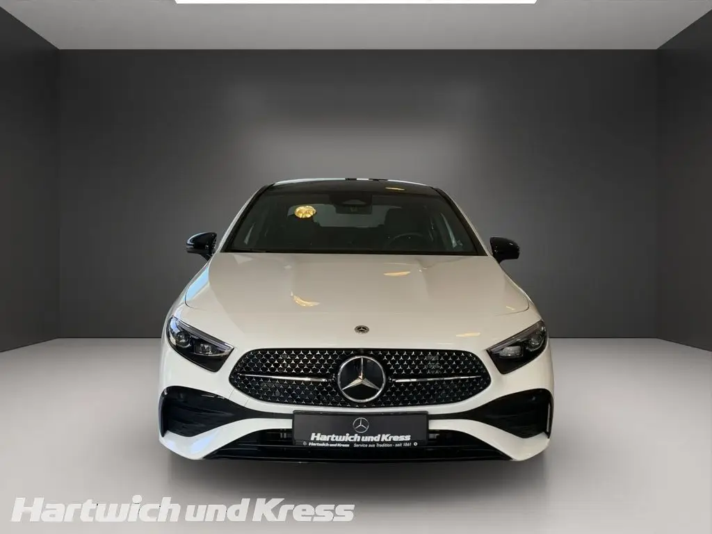 Photo 1 : Mercedes-benz Classe A 2023 Petrol