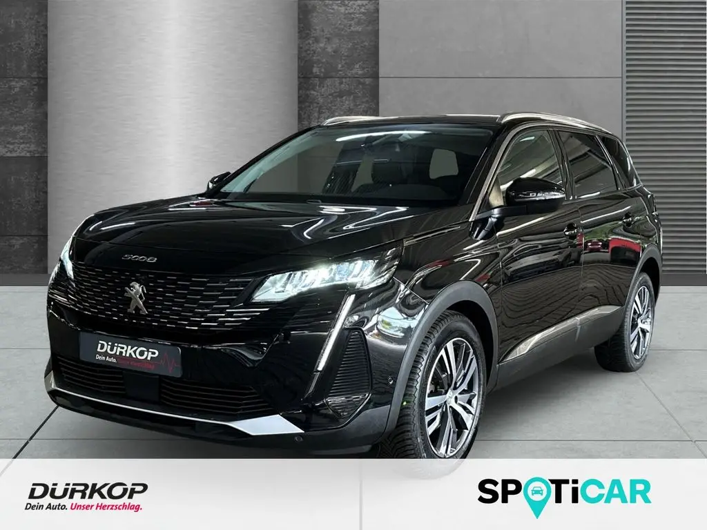 Photo 1 : Peugeot 5008 2021 Petrol