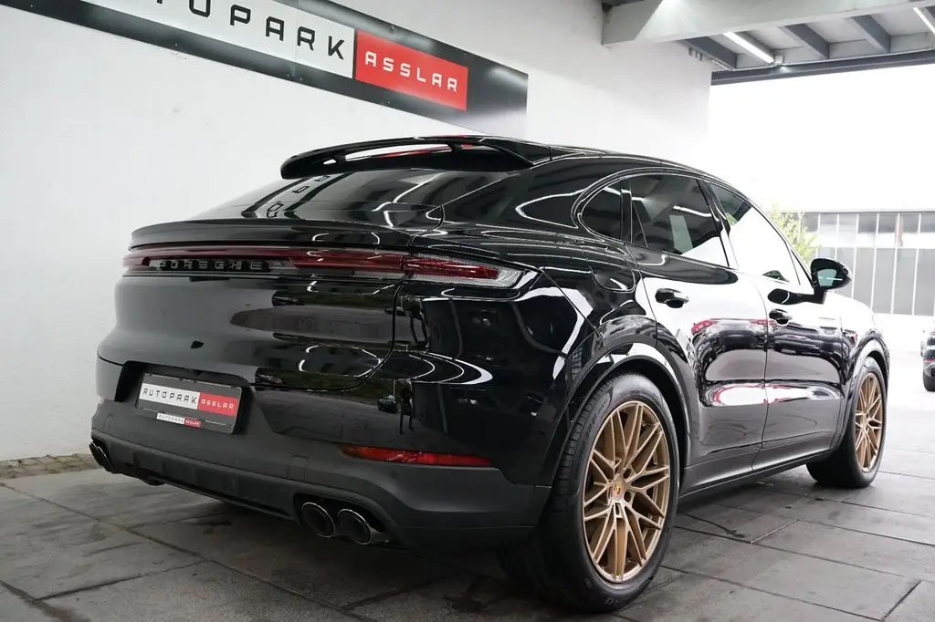 Photo 1 : Porsche Cayenne 2024 Hybrid