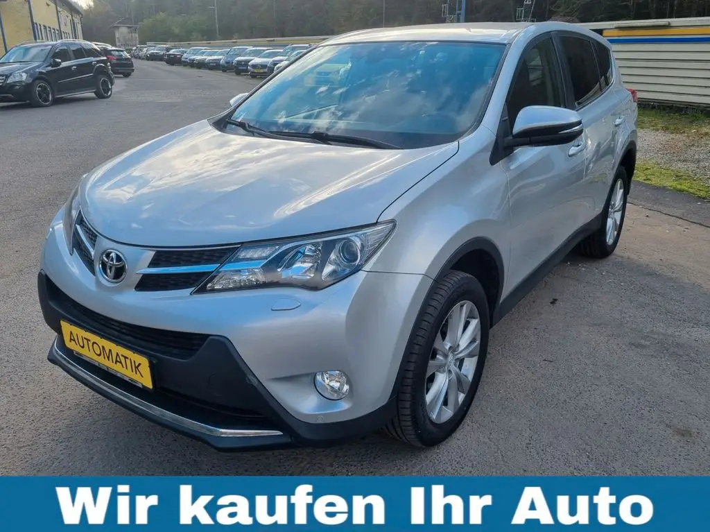 Photo 1 : Toyota Rav4 2015 Diesel