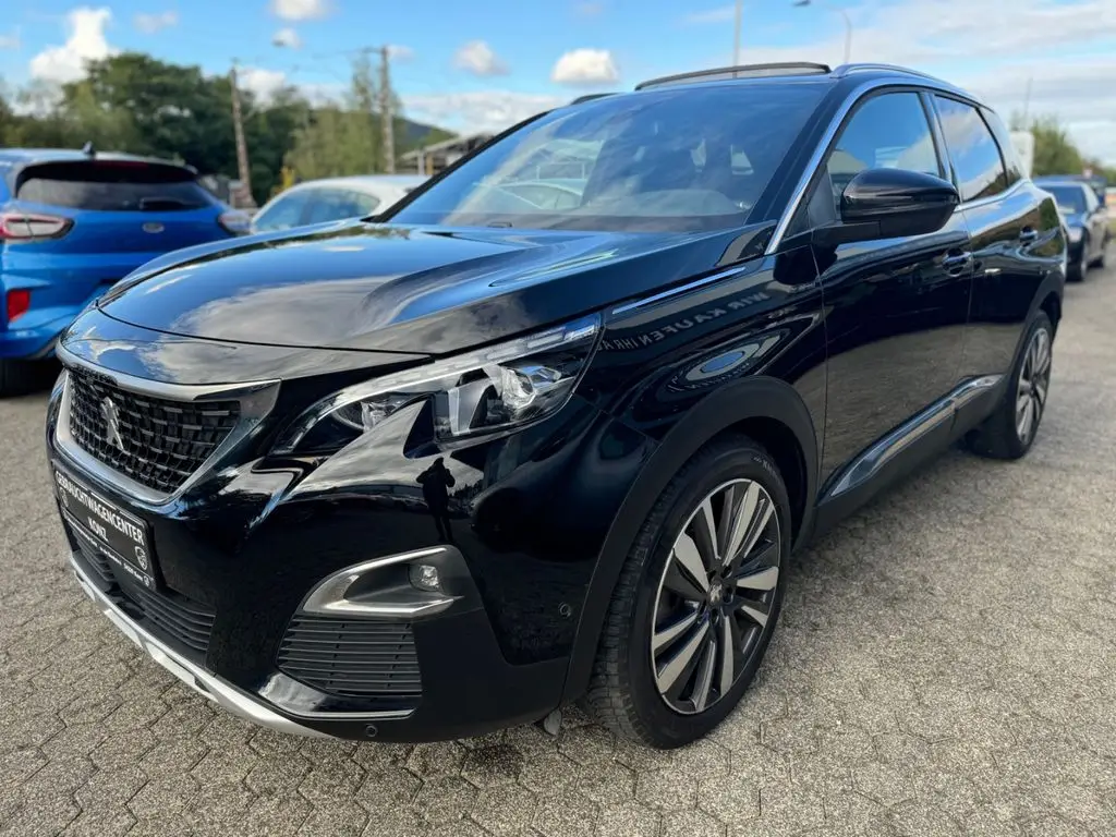 Photo 1 : Peugeot 3008 2017 Essence