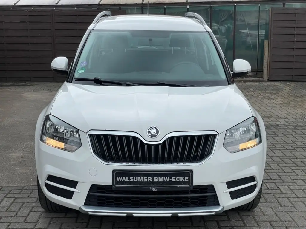 Photo 1 : Skoda Yeti 2016 Petrol