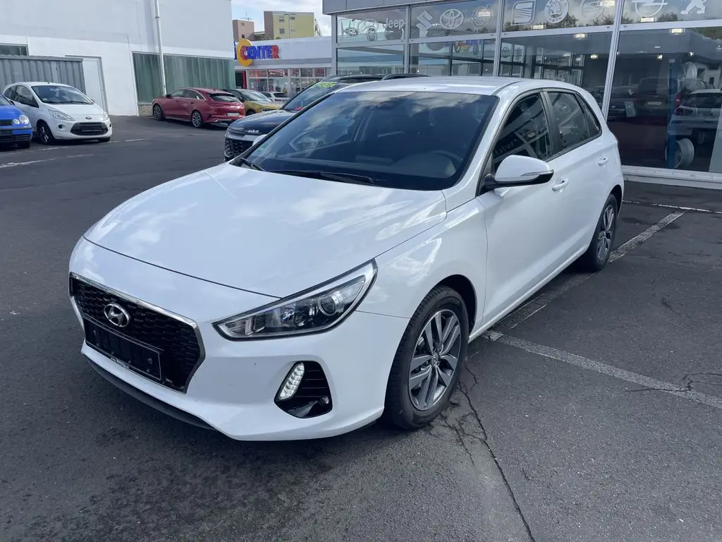 Photo 1 : Hyundai I30 2017 Non renseigné