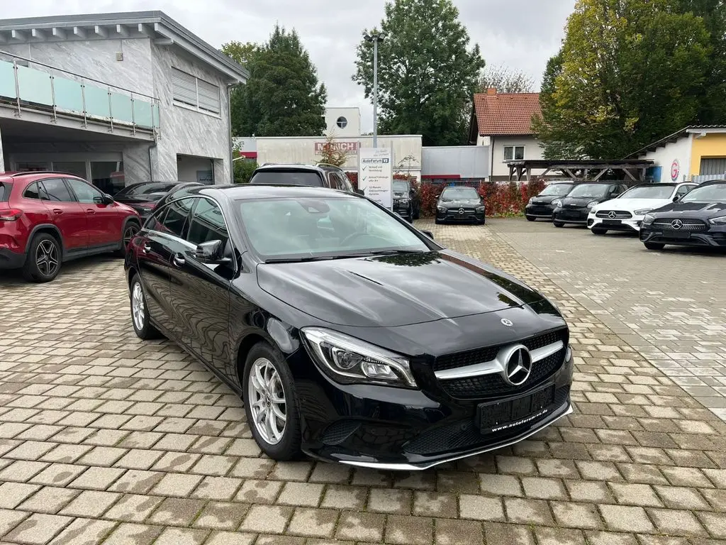 Photo 1 : Mercedes-benz Classe Cla 2018 Petrol