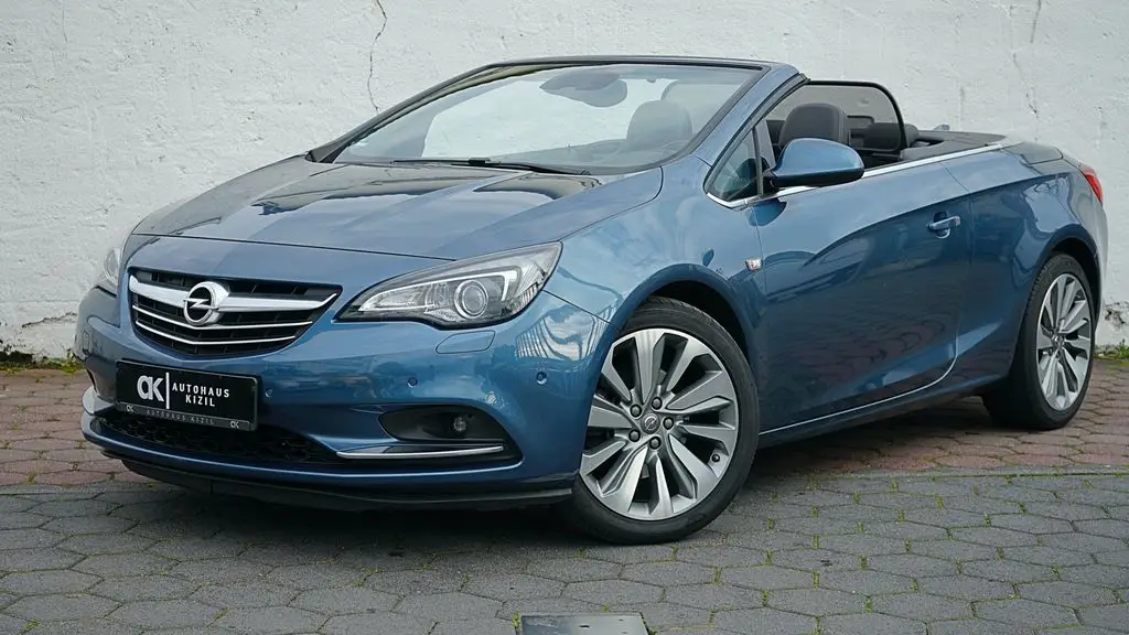 Photo 1 : Opel Cascada 2017 Petrol