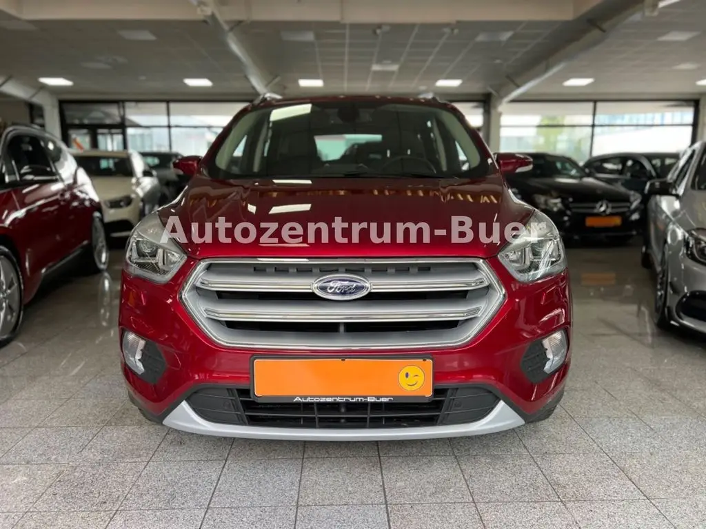 Photo 1 : Ford Kuga 2018 Essence