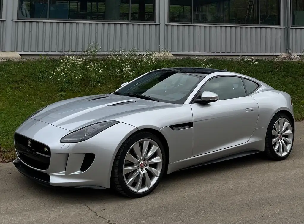 Photo 1 : Jaguar F-type 2015 Essence