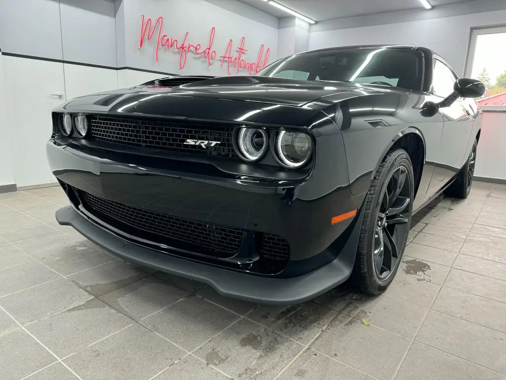 Photo 1 : Dodge Challenger 2018 Petrol