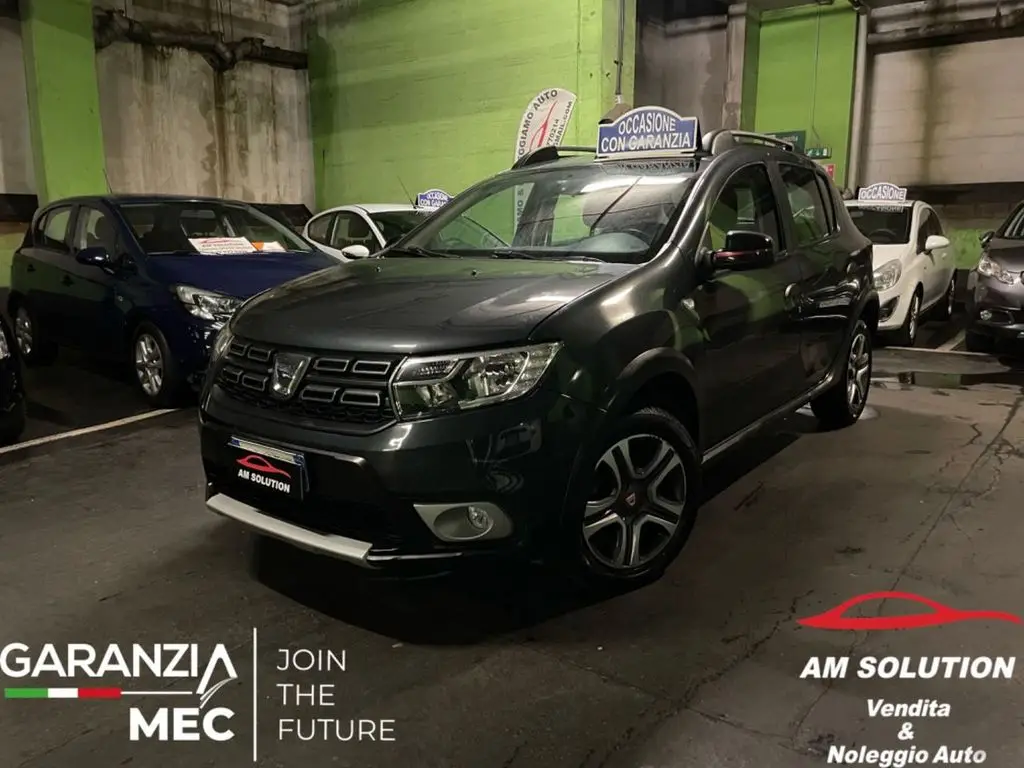 Photo 1 : Dacia Sandero 2020 Petrol