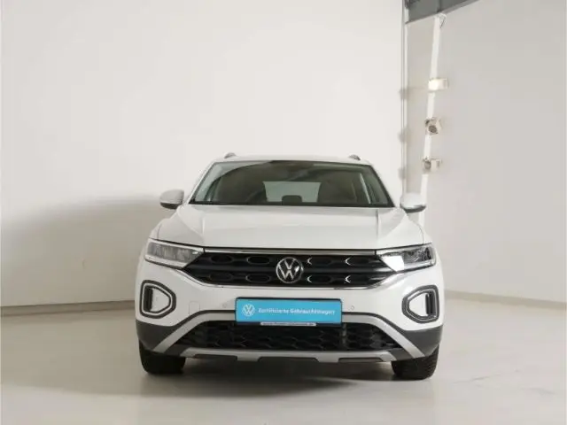 Photo 1 : Volkswagen T-roc 2024 Essence