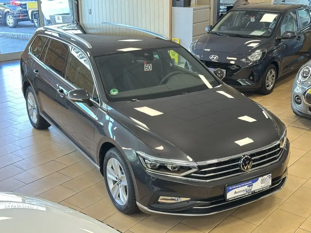 Photo 1 : Volkswagen Passat 2023 Diesel