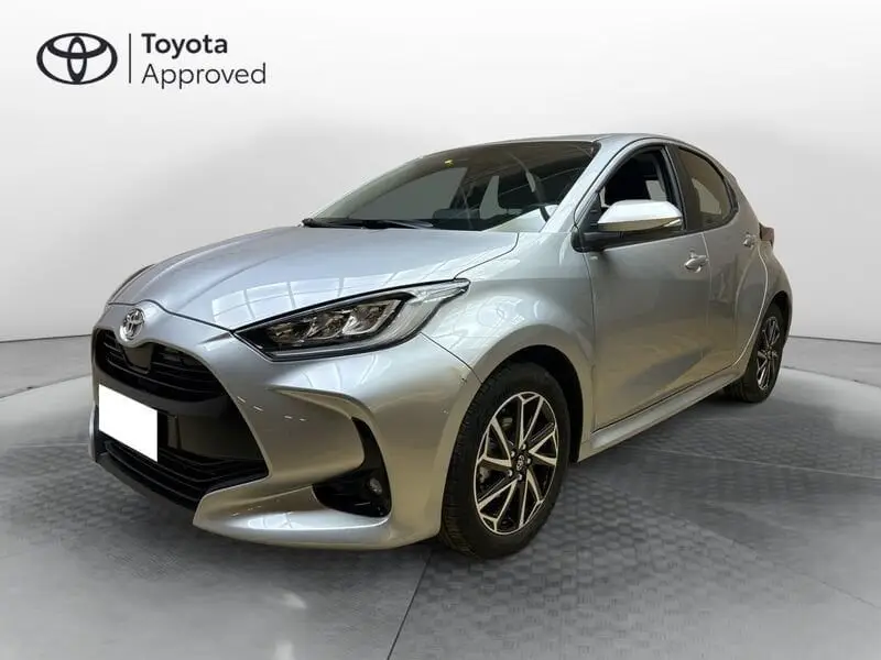 Photo 1 : Toyota Yaris 2022 Petrol