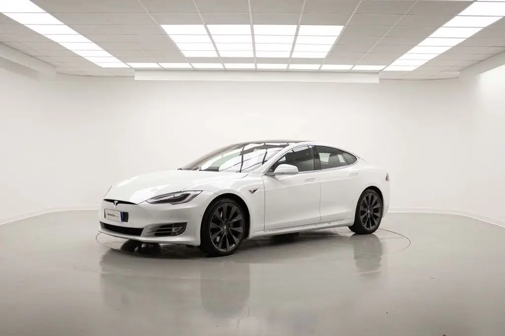 Photo 1 : Tesla Model S 2018 Not specified