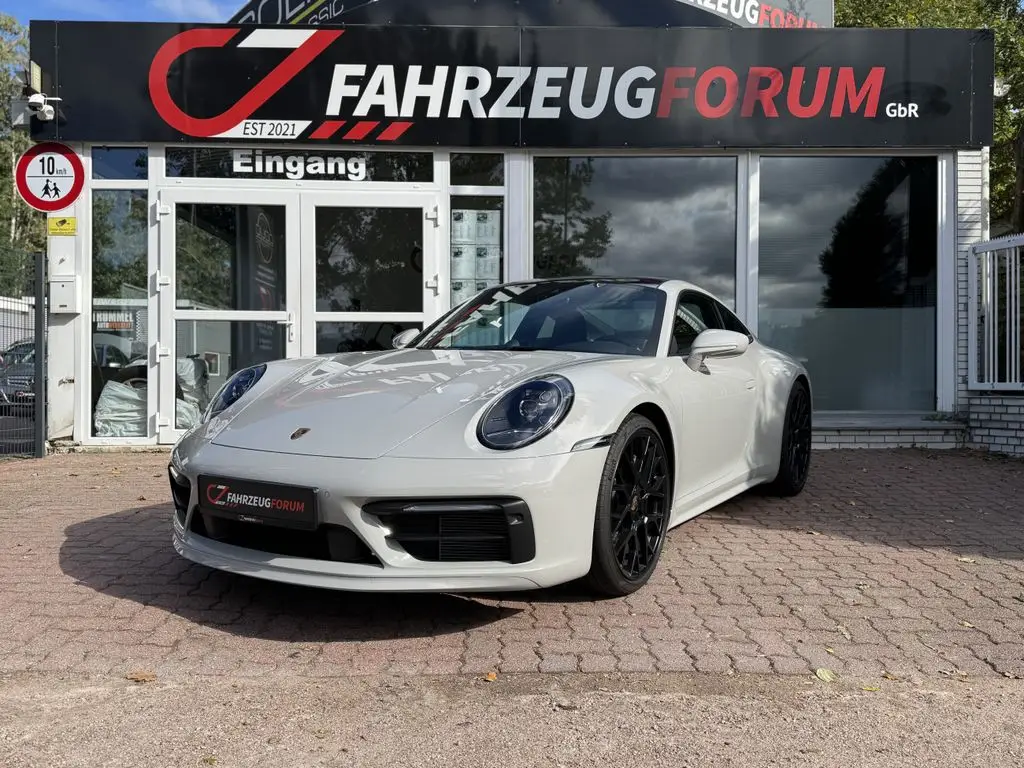 Photo 1 : Porsche 992 2023 Petrol