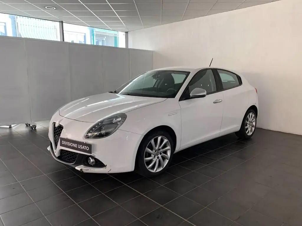 Photo 1 : Alfa Romeo Giulietta 2018 Diesel