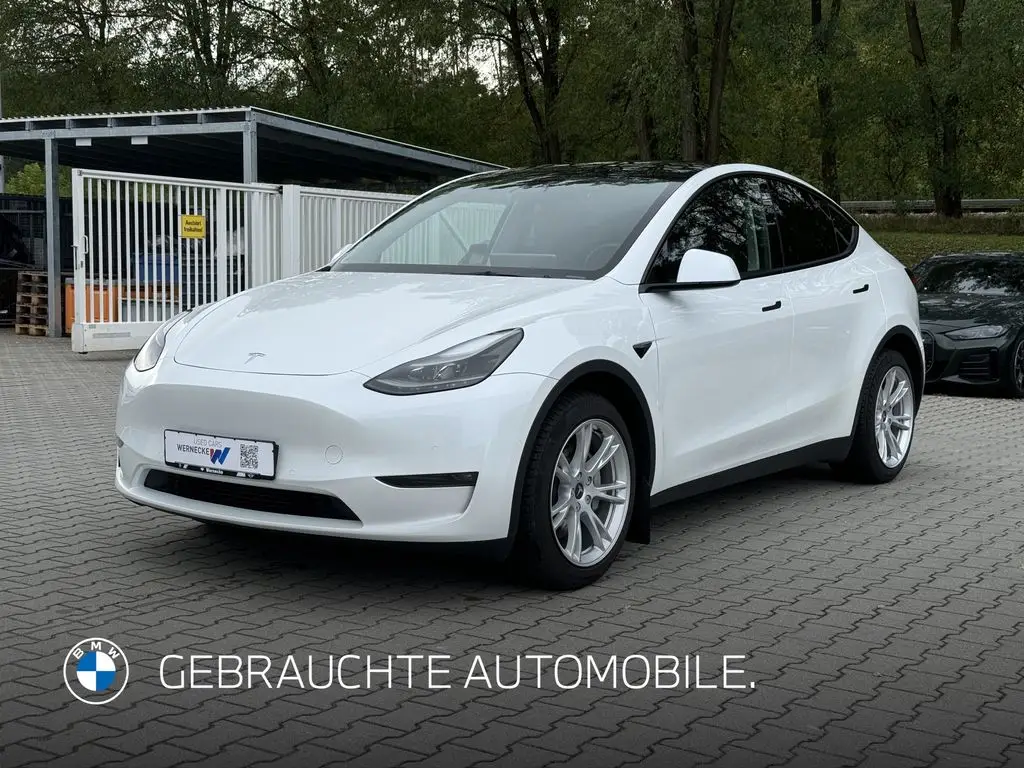 Photo 1 : Tesla Model Y 2022 Non renseigné