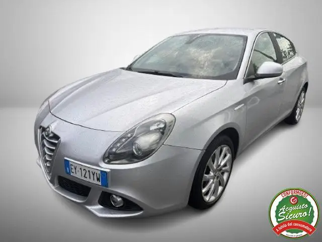 Photo 1 : Alfa Romeo Giulietta 2015 Diesel