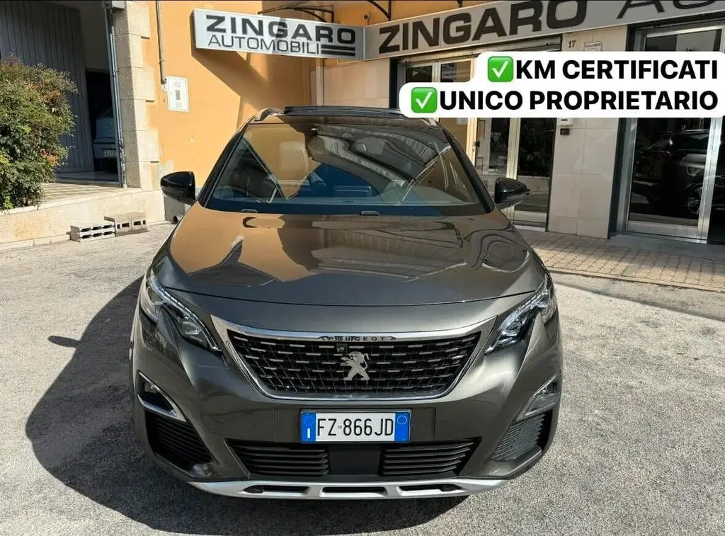 Photo 1 : Peugeot 3008 2019 Diesel