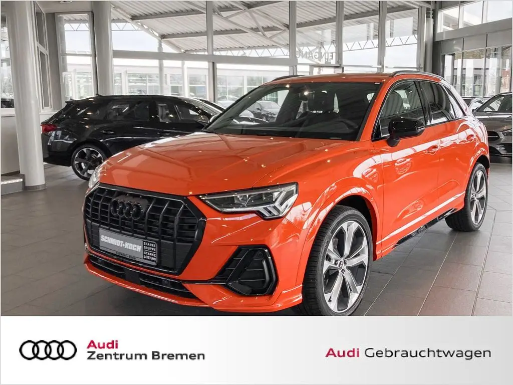 Photo 1 : Audi Q3 2023 Essence