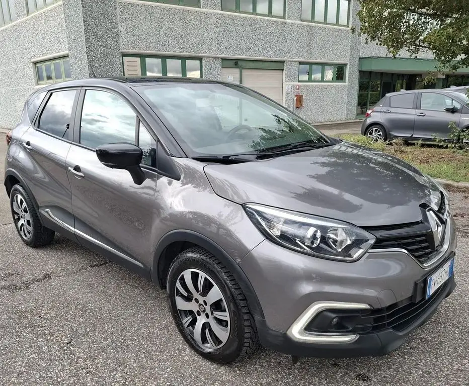 Photo 1 : Renault Captur 2019 Diesel