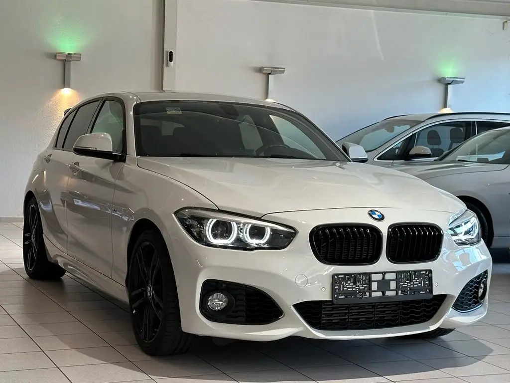 Photo 1 : Bmw Serie 1 2018 Petrol