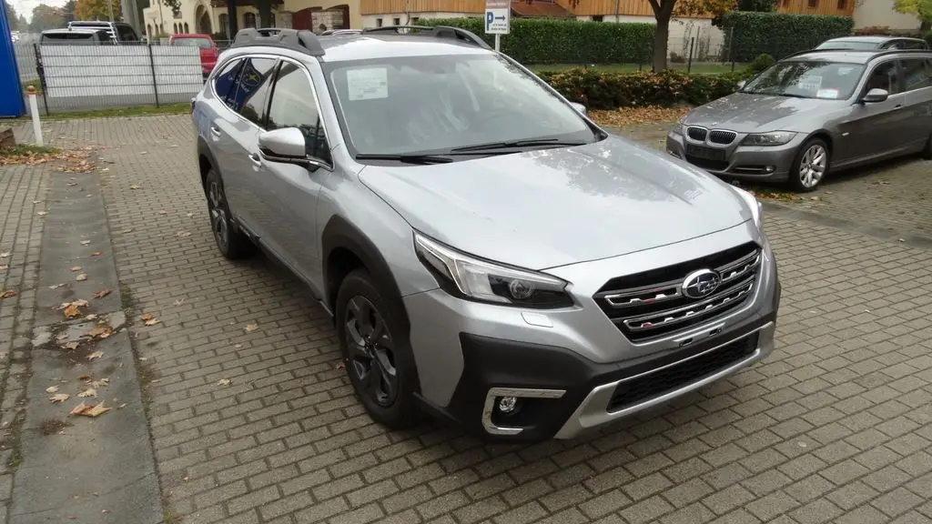 Photo 1 : Subaru Outback 2024 Petrol