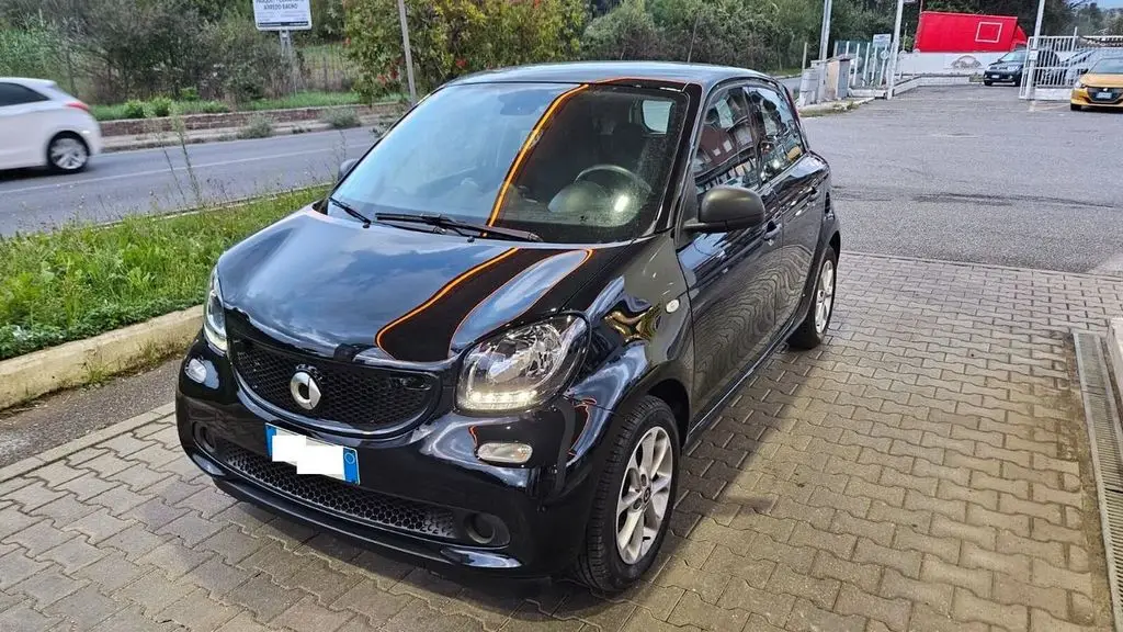 Photo 1 : Smart Forfour 2018 Petrol