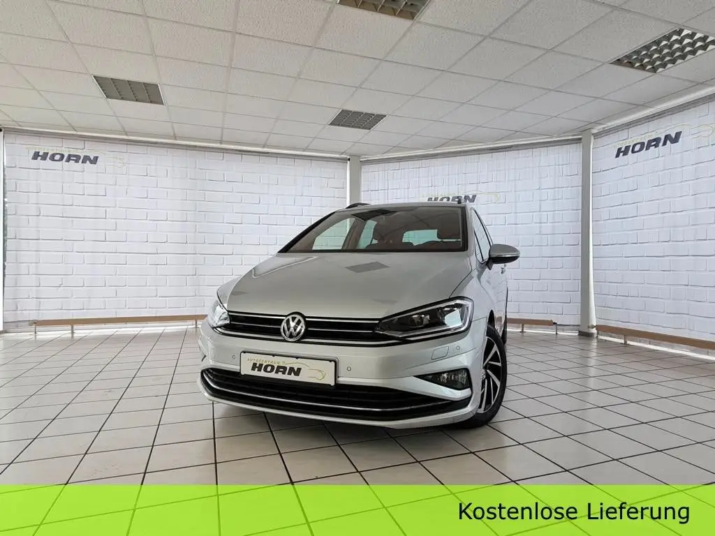 Photo 1 : Volkswagen Golf 2018 Petrol