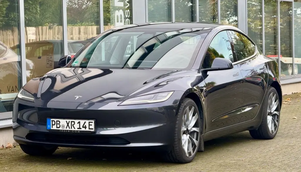 Photo 1 : Tesla Model 3 2023 Non renseigné