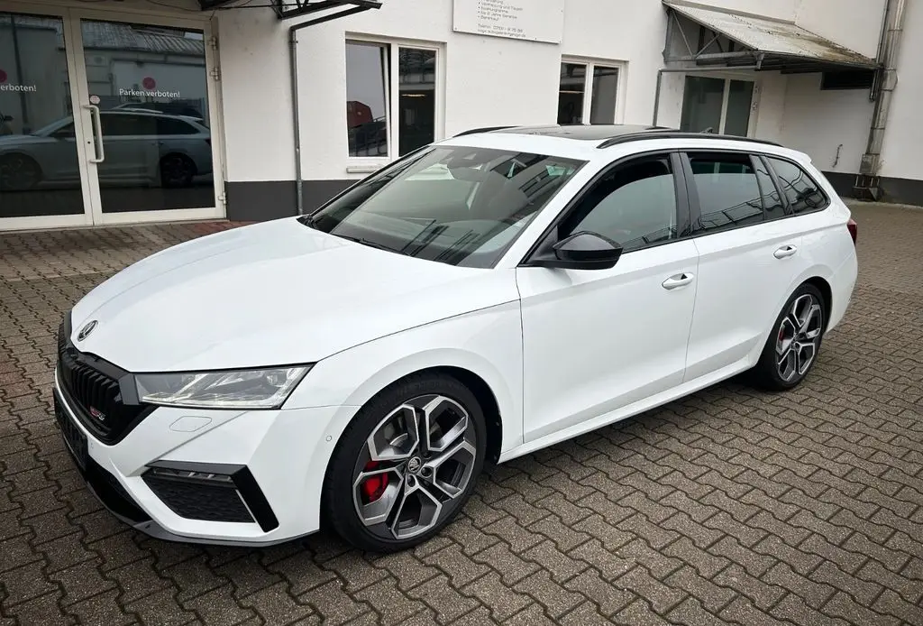 Photo 1 : Skoda Octavia 2021 Petrol