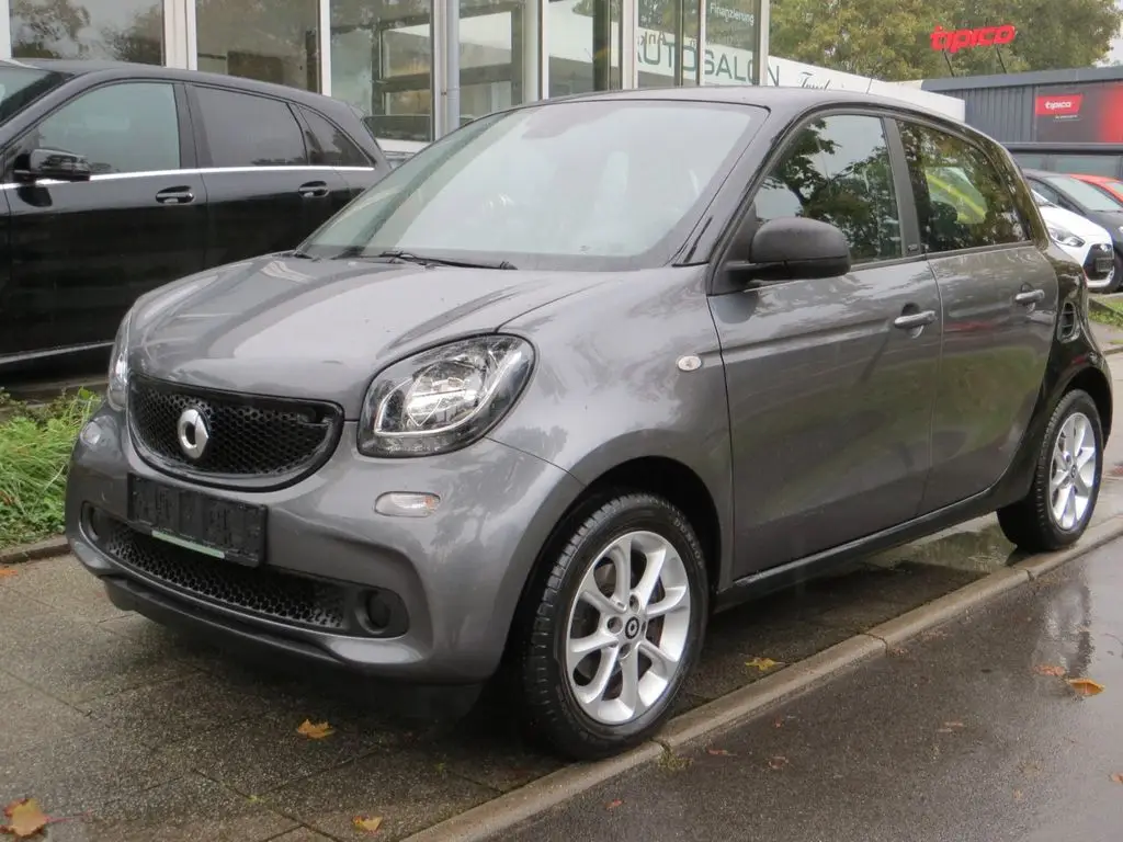 Photo 1 : Smart Forfour 2017 Essence