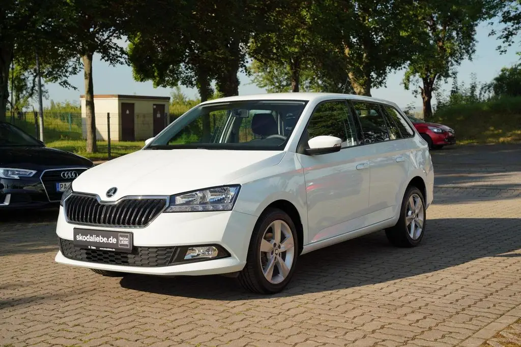 Photo 1 : Skoda Fabia 2018 Petrol