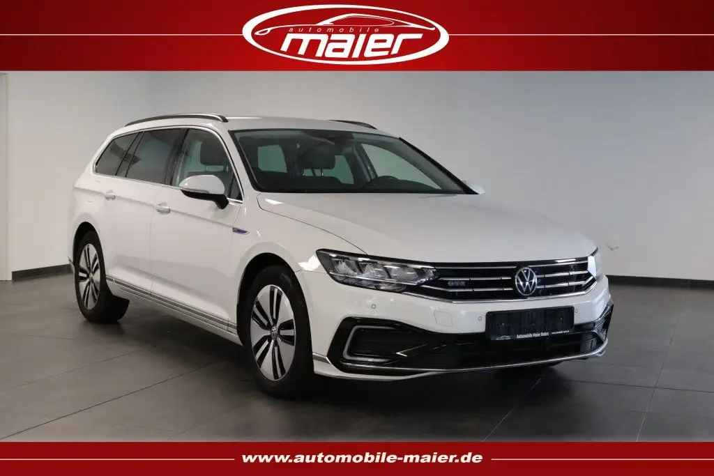 Photo 1 : Volkswagen Passat 2021 Hybride