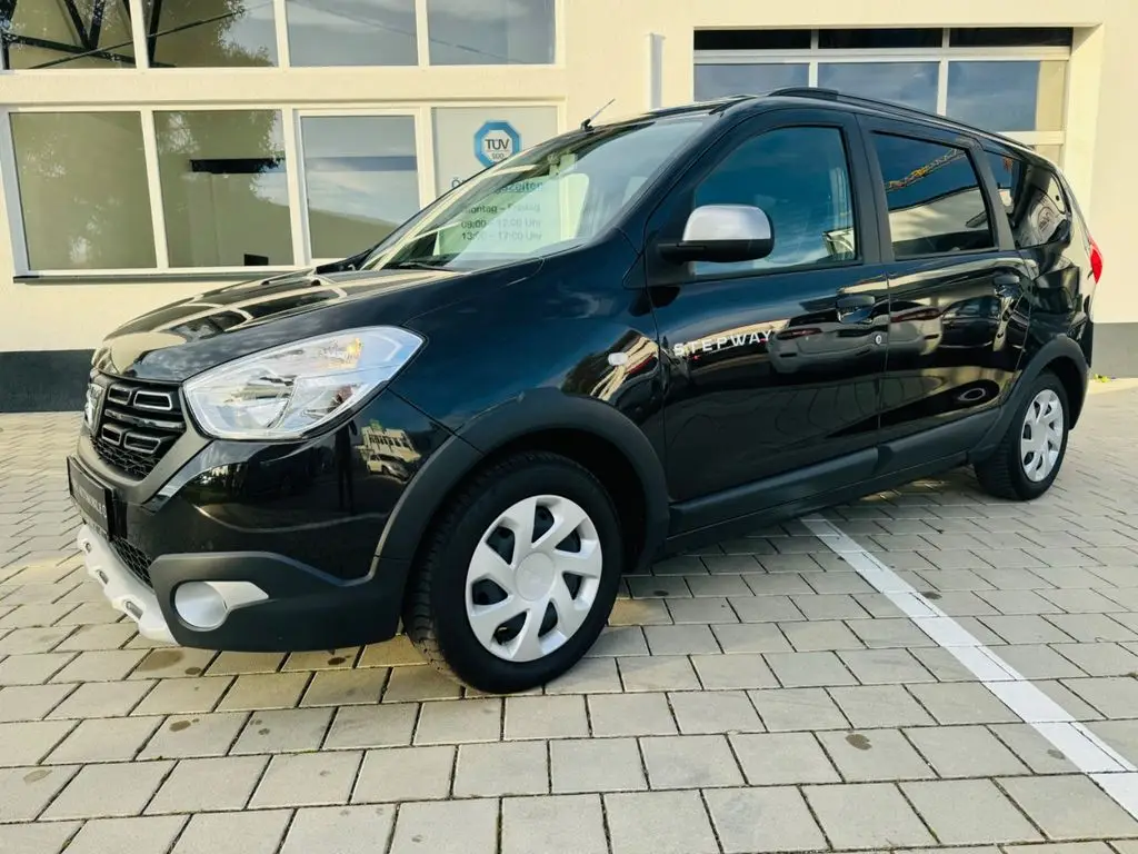 Photo 1 : Dacia Lodgy 2019 Essence