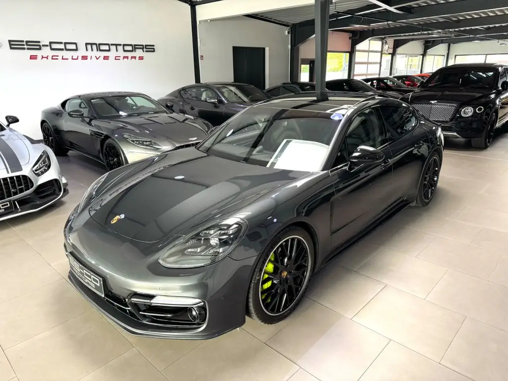 Photo 1 : Porsche Panamera 2019 Hybride