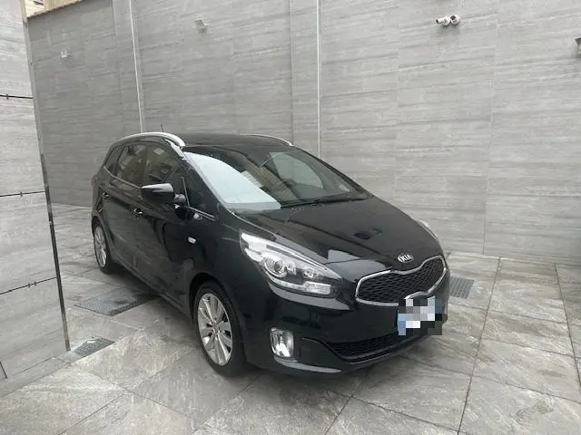 Photo 1 : Kia Carens 2017 Diesel