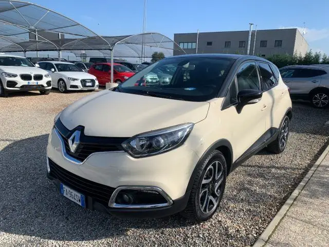 Photo 1 : Renault Captur 2015 Petrol