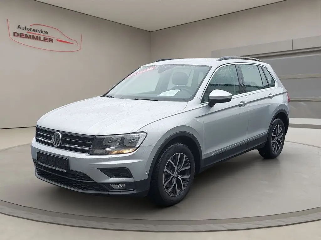 Photo 1 : Volkswagen Tiguan 2020 Essence