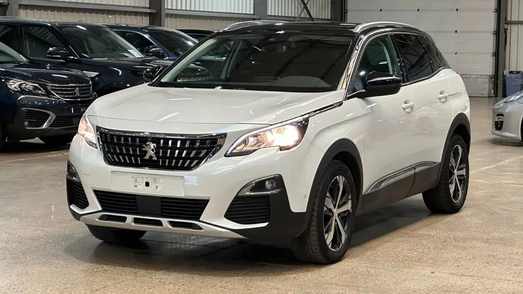 Photo 1 : Peugeot 3008 2019 Petrol