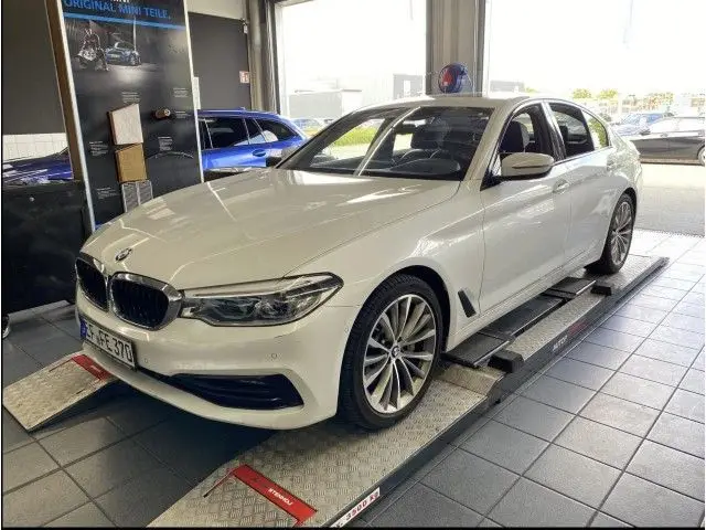 Photo 1 : Bmw Serie 5 2019 Diesel