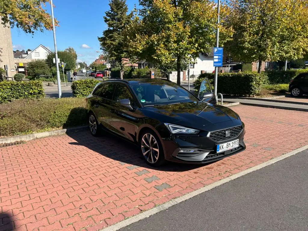 Photo 1 : Seat Leon 2022 Essence