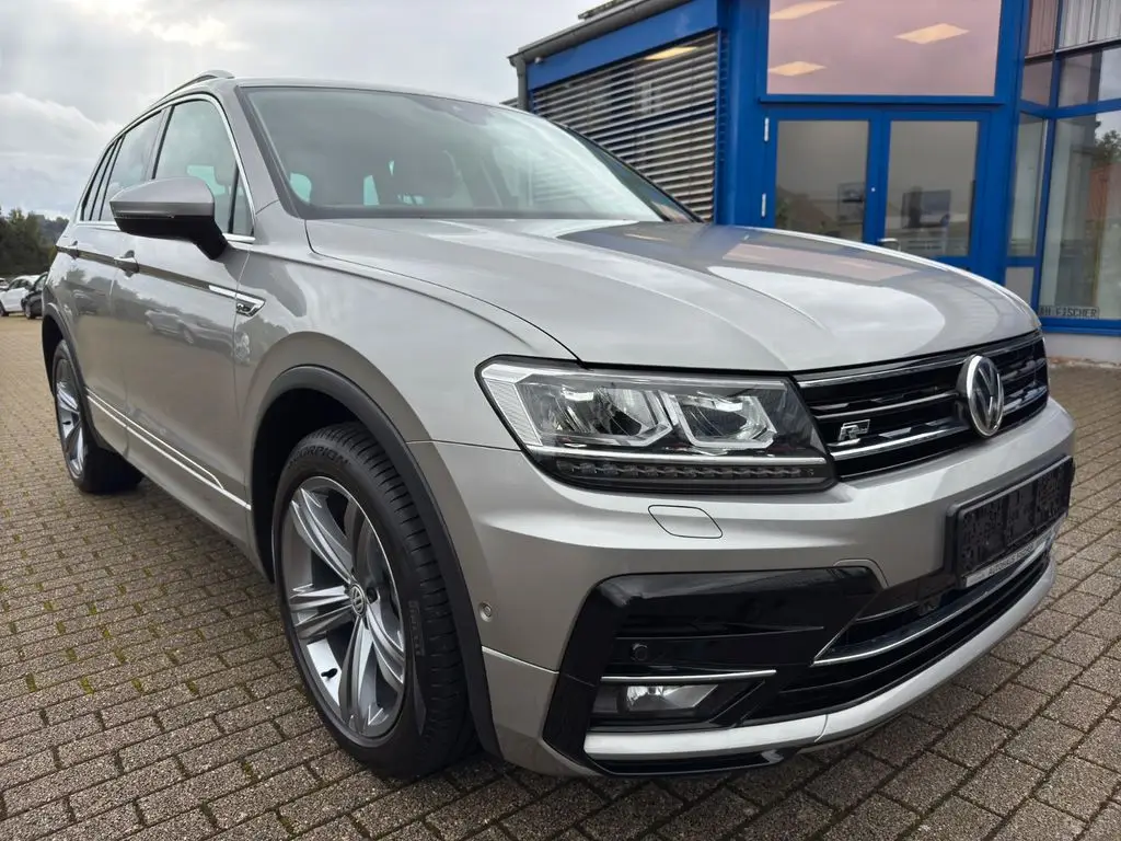 Photo 1 : Volkswagen Tiguan 2020 Petrol