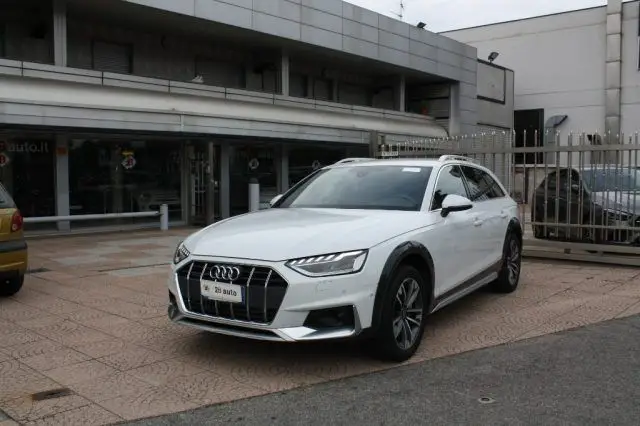 Photo 1 : Audi A4 2022 Hybride