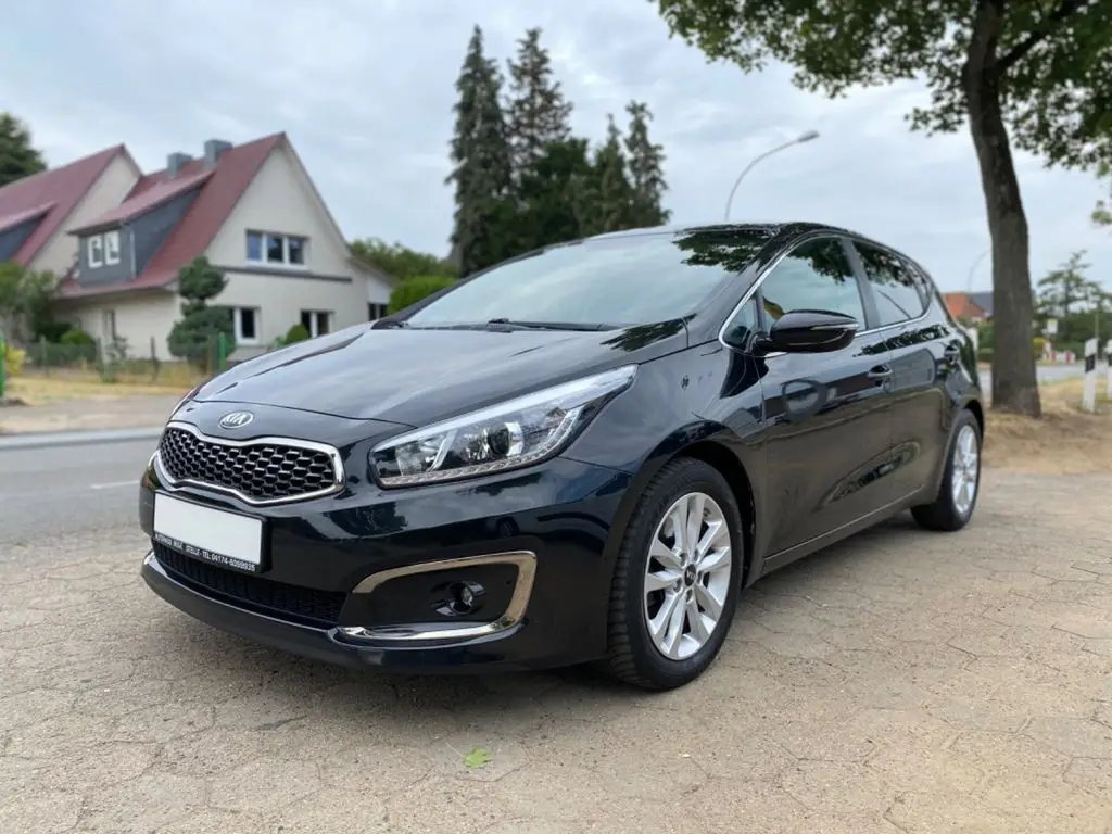 Photo 1 : Kia Ceed 2017 Essence