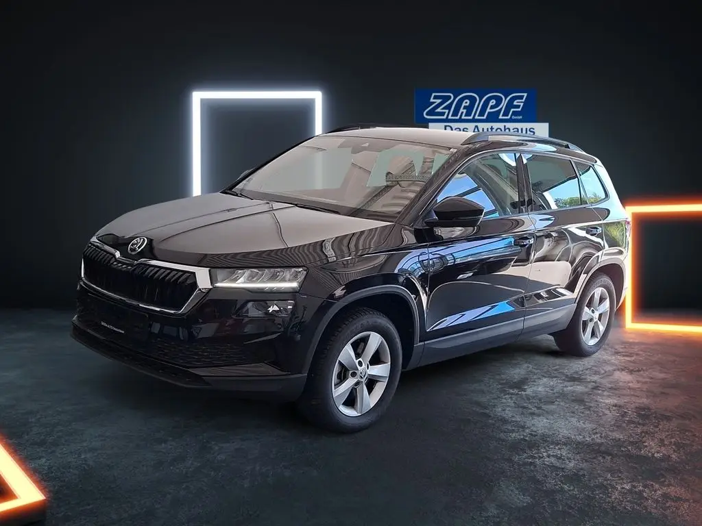 Photo 1 : Skoda Karoq 2023 Essence